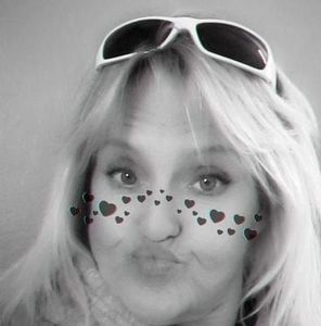 Meet your Posher, Sharon